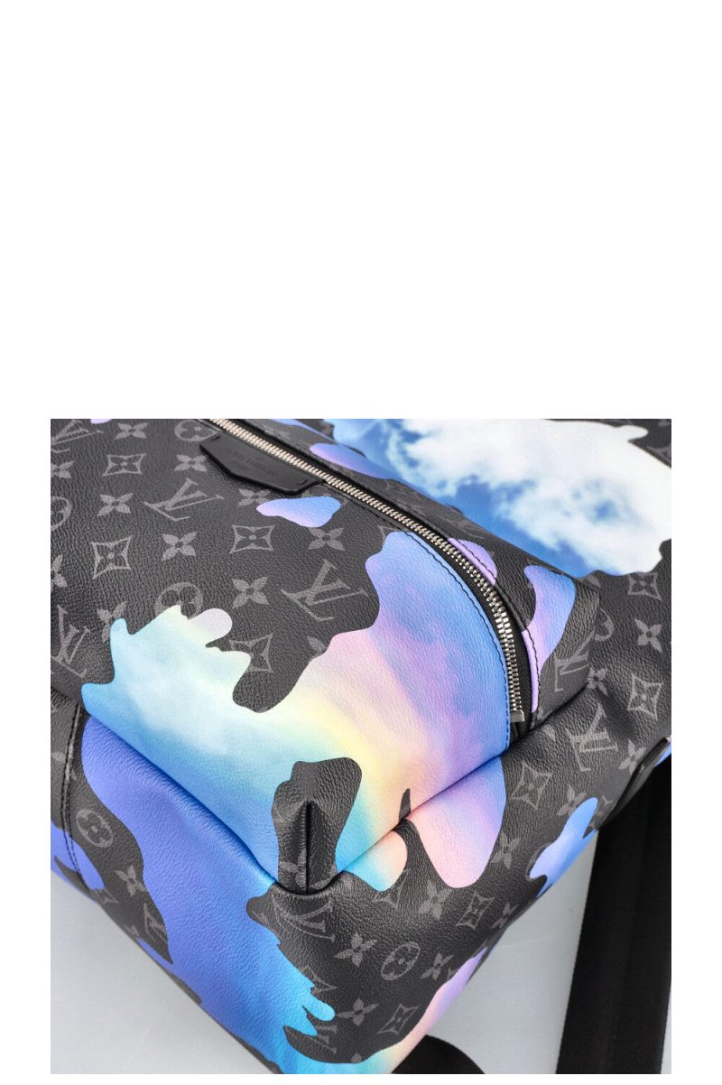 LOUIS VUITTON Discovery Backpack Eclipse Black - Image 9