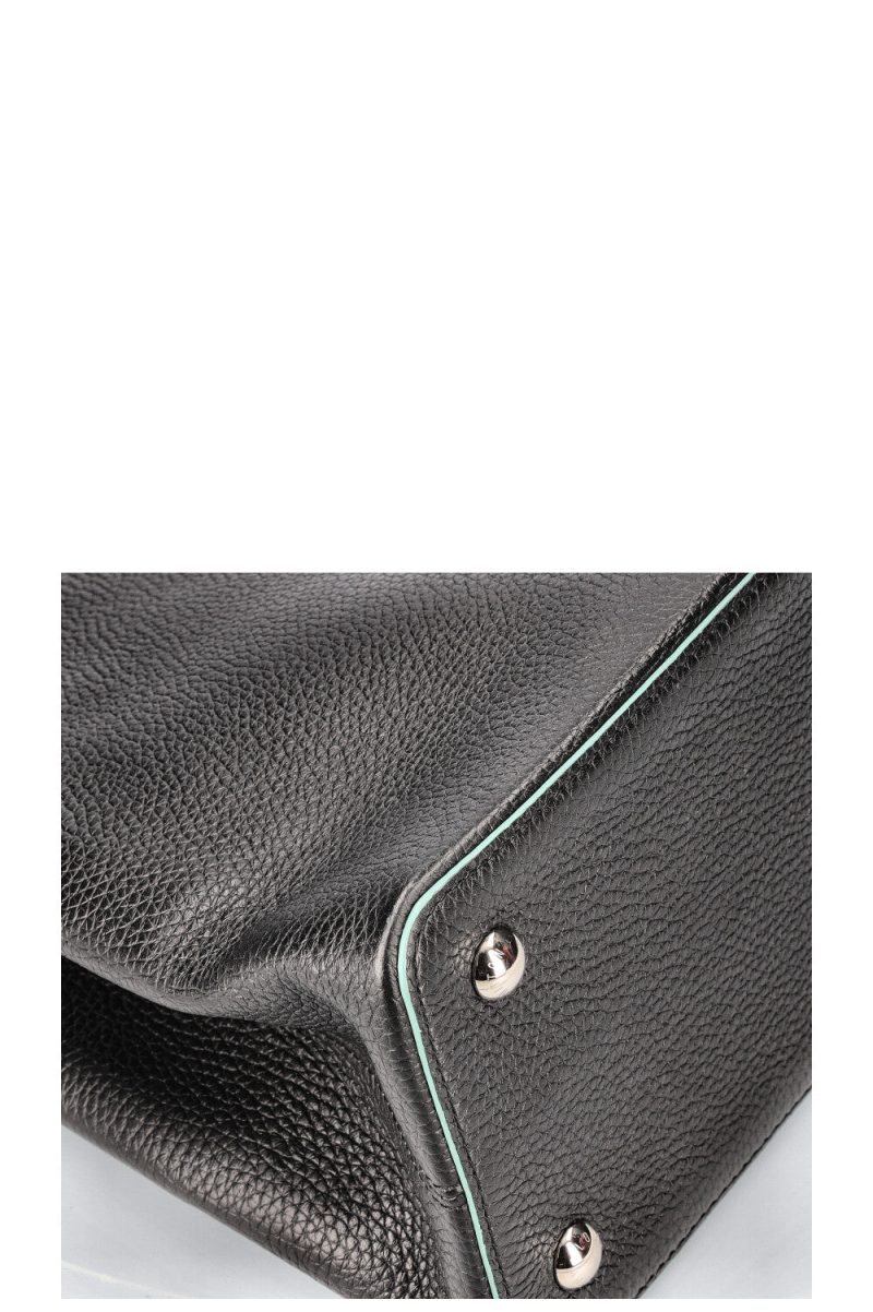 LOUIS VUITTON Capucines GM Galet - Image 10