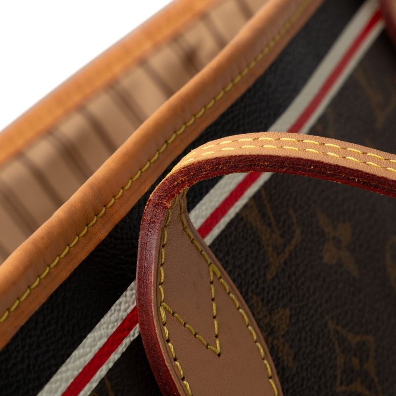 Brown Louis Vuitton Monogram Giant Jungle Zippy Wallet - Image 13