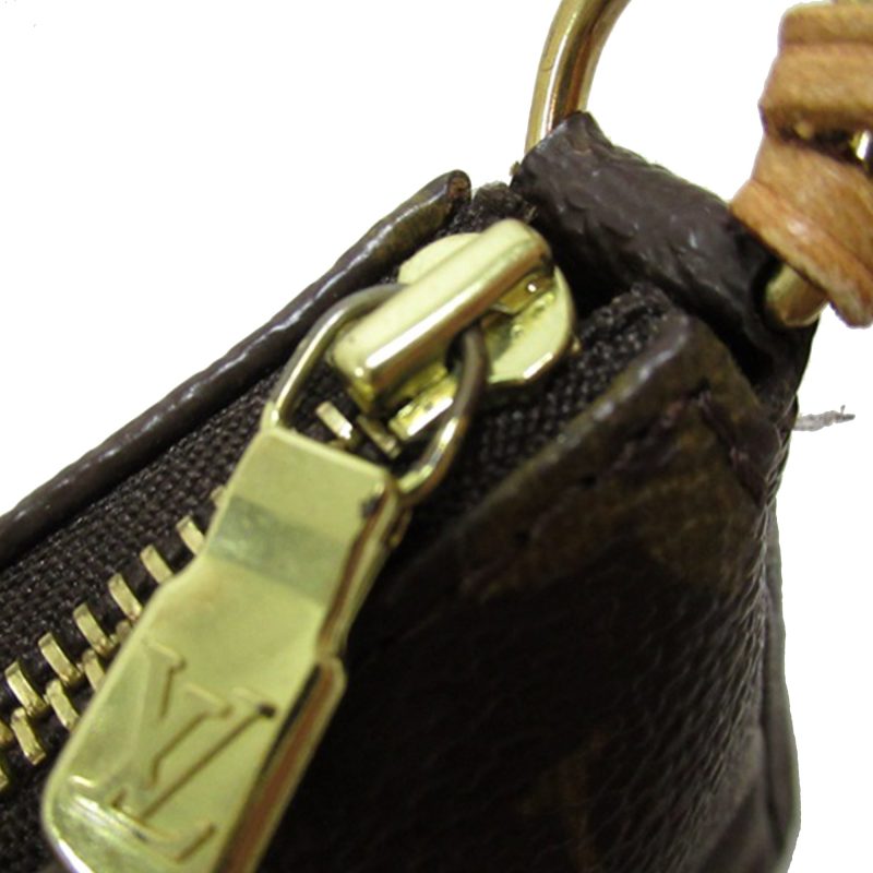 Brown Louis Vuitton Monogram Pochette Accessoires Shoulder Bag - Image 8