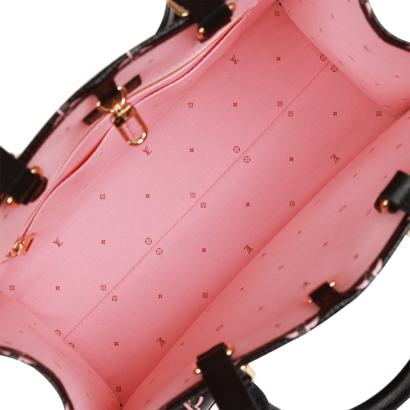 Louis Vuitton Fall For You Black Monogram OnTheGo MM - Image 6