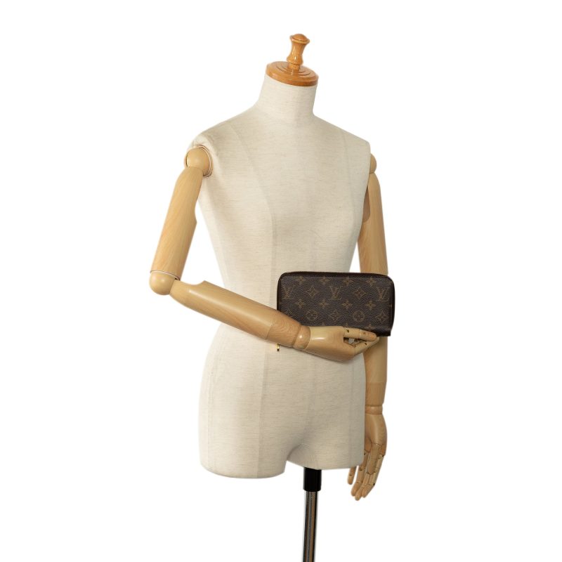 Brown Louis Vuitton Monogram Zoe Wallet - Image 11