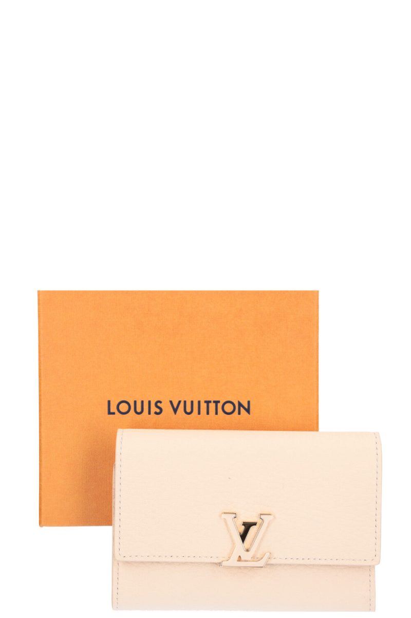 LOUIS VUITTON Capucines Compact Wallet Studs Black - Image 3