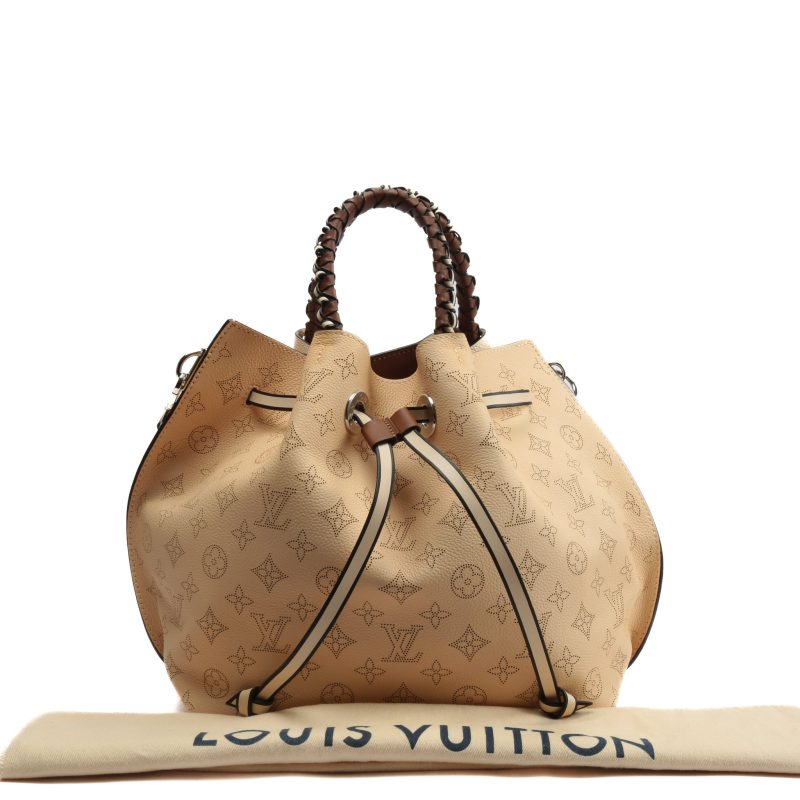 LOUIS VUITTON Girolata Beige Mahina w/Pouch - Image 4
