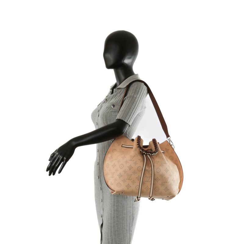 LOUIS VUITTON Girolata Beige Mahina w/Pouch