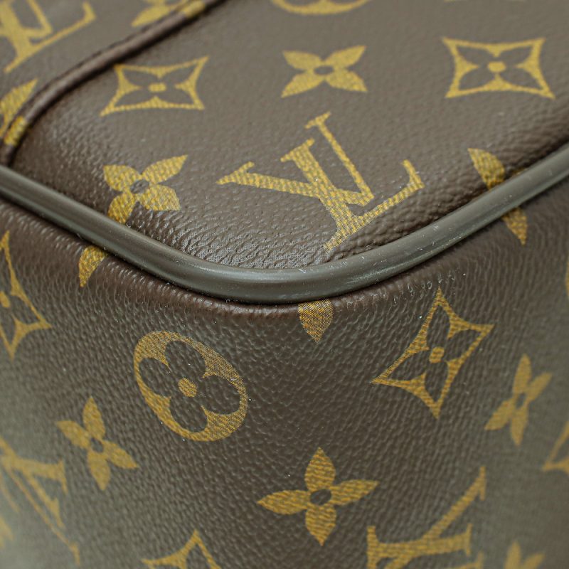 Louis Vuitton Brown Monogram Canvas Milk Box Bag with Gold Hardware - Image 7