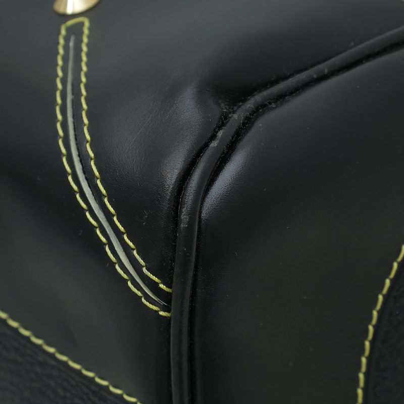 Louis Vuitton Black Taiga Bifold Wallet - Image 4