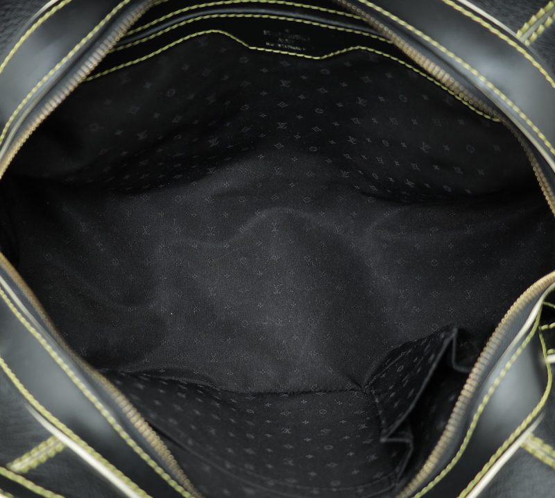 Louis Vuitton Black Taiga Bifold Wallet - Image 9