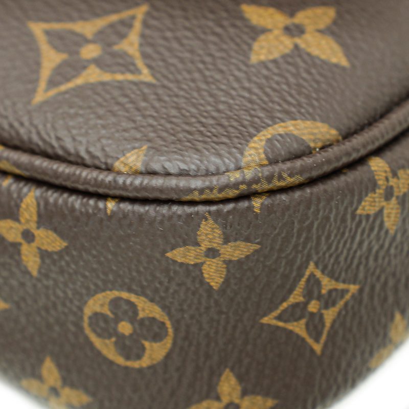 Louis Vuitton Bicolor Monogram Multi Pochette Accessories Bag - Image 4