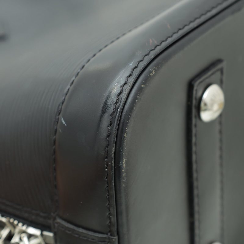 Louis Vuitton Black and Monogram Pallas Pochette - Image 5