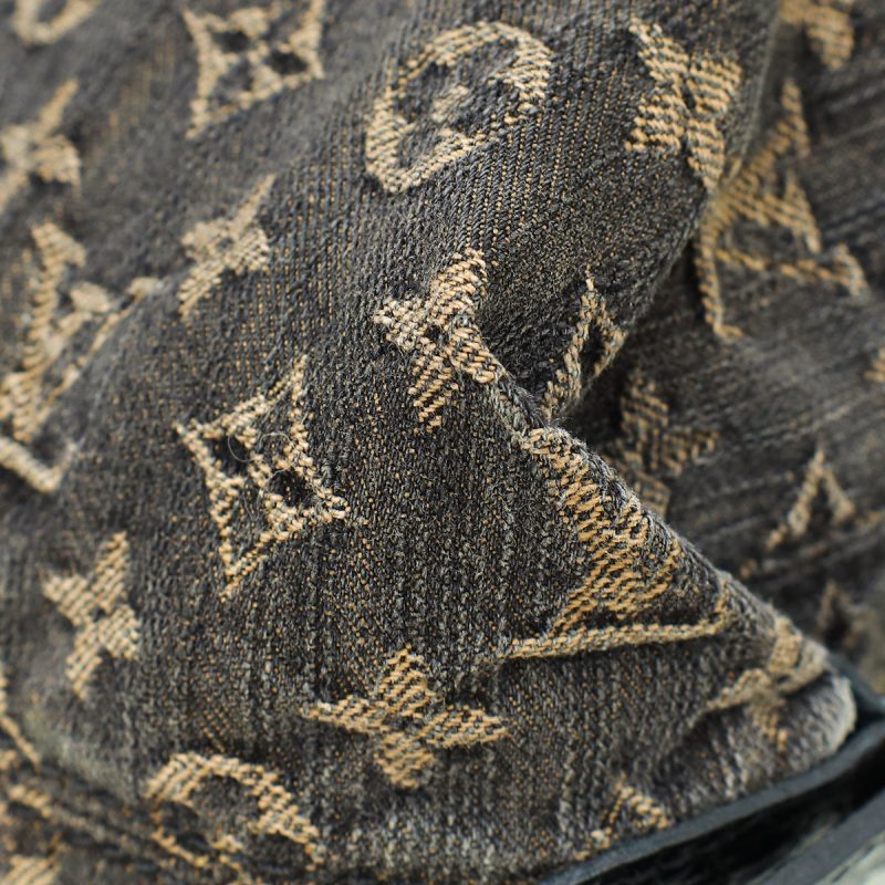 Louis Vuitton Black Alma BB Bag - Image 6