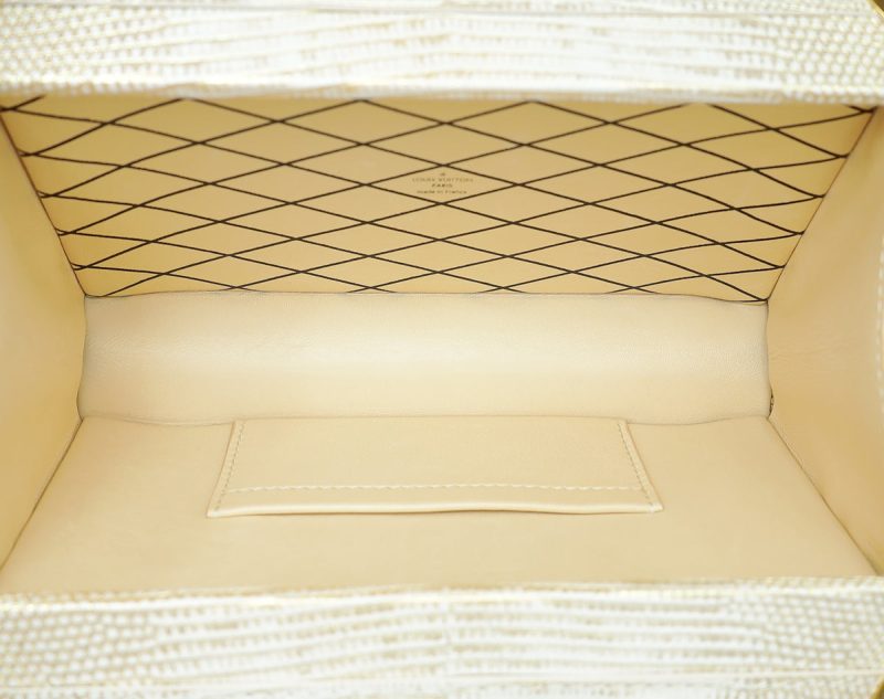Louis Vuitton Bicolor Essential V Crystal Bracelet - Image 9
