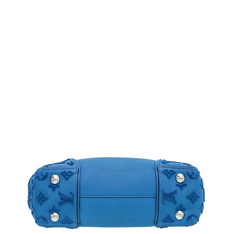 Louis Vuitton Blue Lagoon Monogram Vernis Alma BB Bag W/ V Illustre Key Holder Bag Charm - Image 3