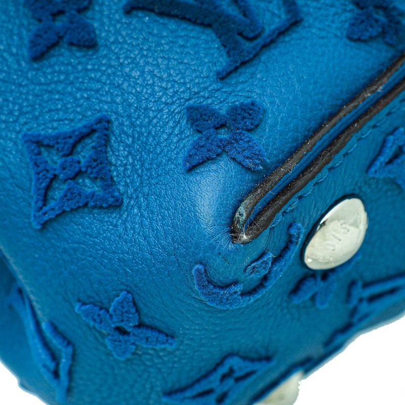Louis Vuitton Blue Lagoon Monogram Vernis Alma BB Bag W/ V Illustre Key Holder Bag Charm - Image 6