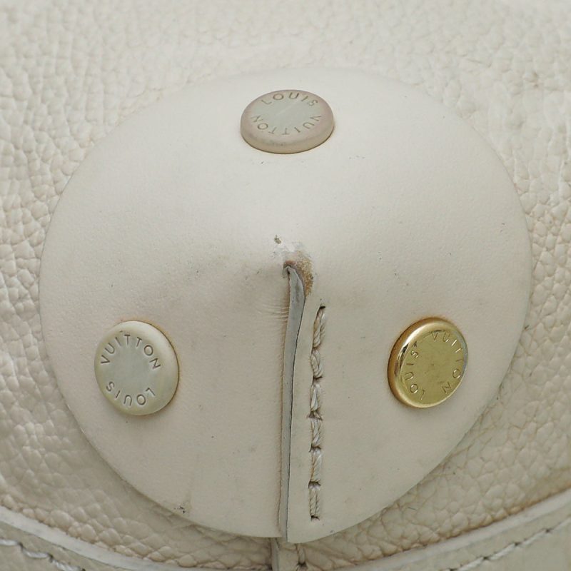 Louis Vuitton Cream Monogram Puffy Lambskin Coussin MM - Image 7