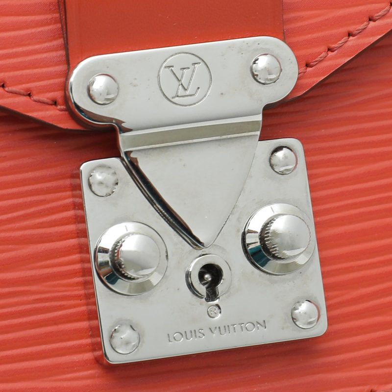LOUIS VUITTON Cosmetic Bag MNG MM - Image 8
