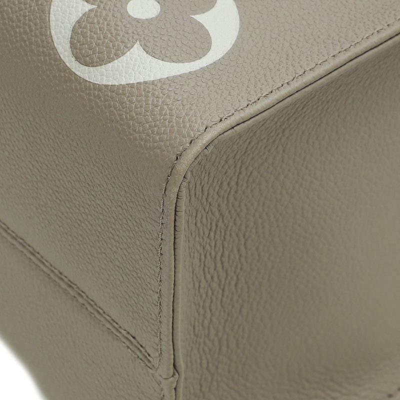 Louis Vuitton Bicolor Empreinte Wild At Heart Bandouliere 25 Bag - Image 4