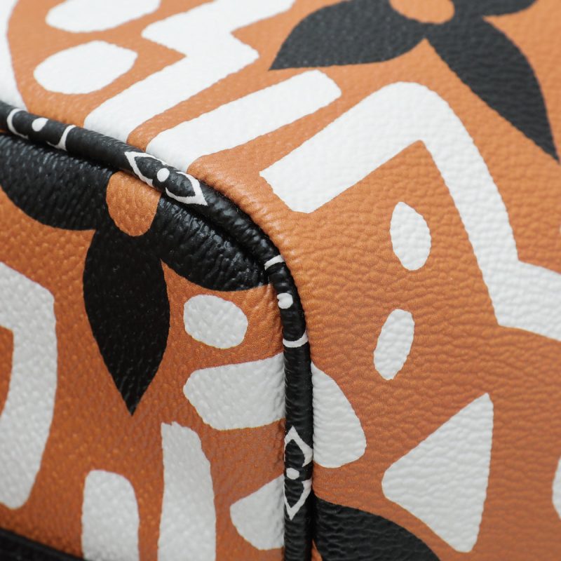 Louis Vuitton Caramel Monogram Giant Crafty Toiletry 26 Pouch - Image 7