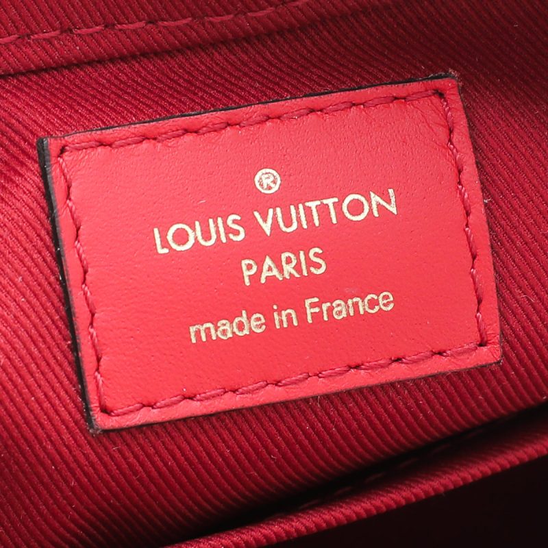 Louis Vuitton Compact Wallet Taurillion Leather Noir - Image 10