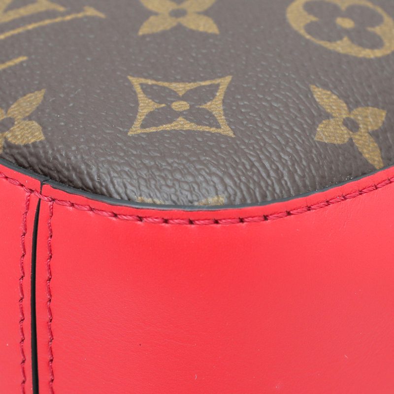 Louis Vuitton Compact Wallet Taurillion Leather Noir - Image 4