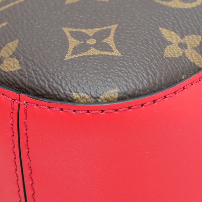 Louis Vuitton Compact Wallet Taurillion Leather Noir - Image 6