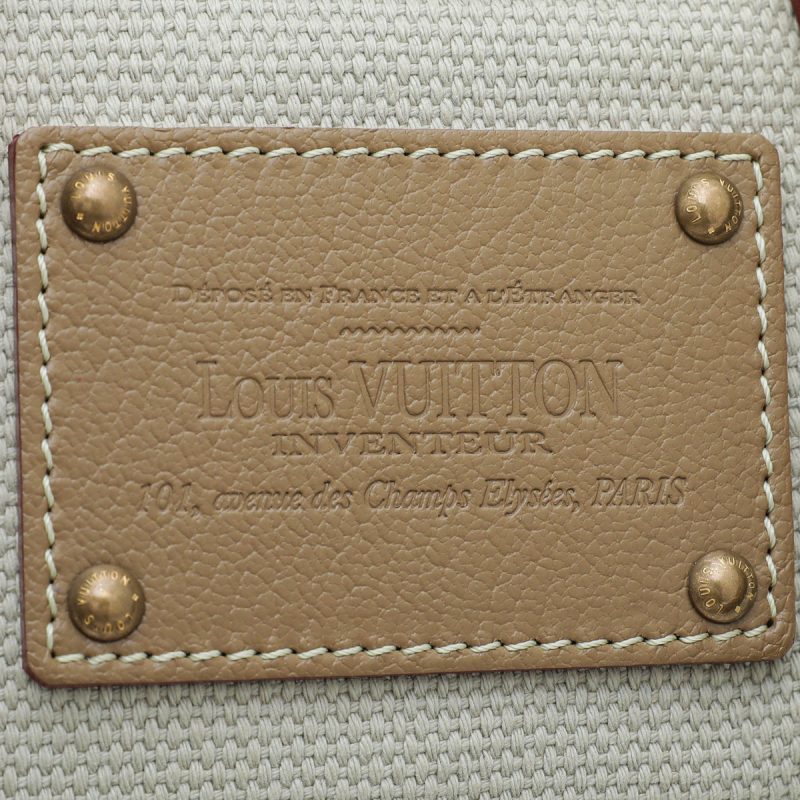 Louis Vuitton Brown Shine Monogram Shawl - Image 8