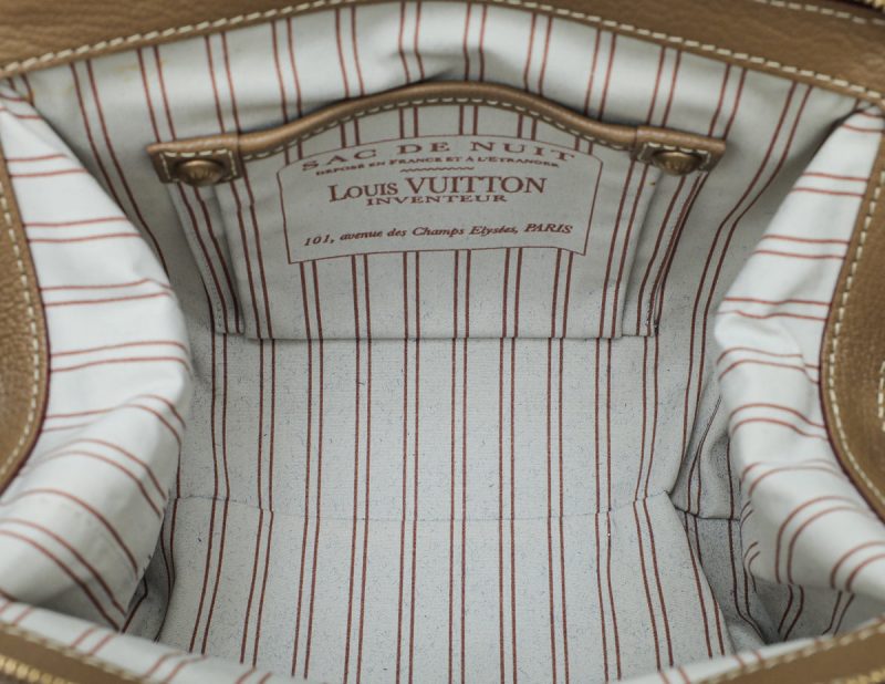 Louis Vuitton Brown Shine Monogram Shawl - Image 9