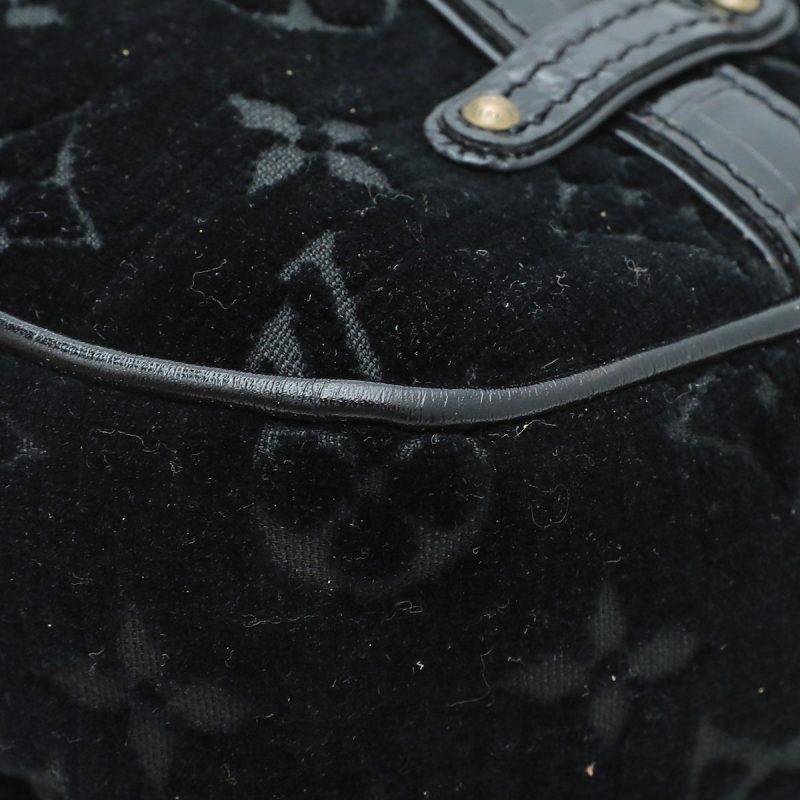 Louis Vuitton Black Voyage 27 Pochette - Image 7