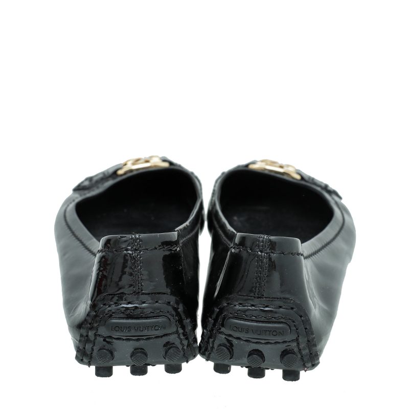 Louis Vuitton Black Patent Leather Ankle Boots with Gold Chain Detailing Size 38 - Image 4