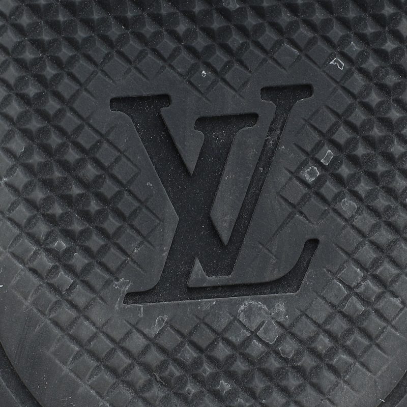 Louis Vuitton Black Suede Monogram Low Top Sneakers Size US 11 | EU 41 - Image 7