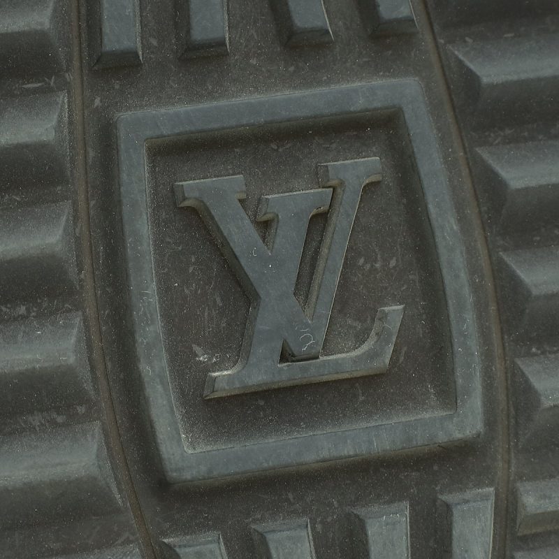 Louis Vuitton Bicolor Reykjavik Gradient Cashmere Scarf - Image 7