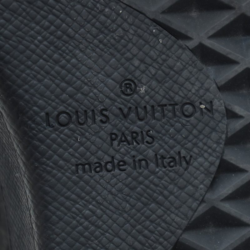 Louis Vuitton Black Monogram Embossed Revival Mules 38 - Image 7