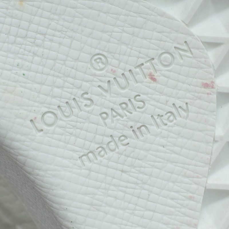 Louis Vuitton Bicolor Monogram Empreinte Blanche BB Bag - Image 7