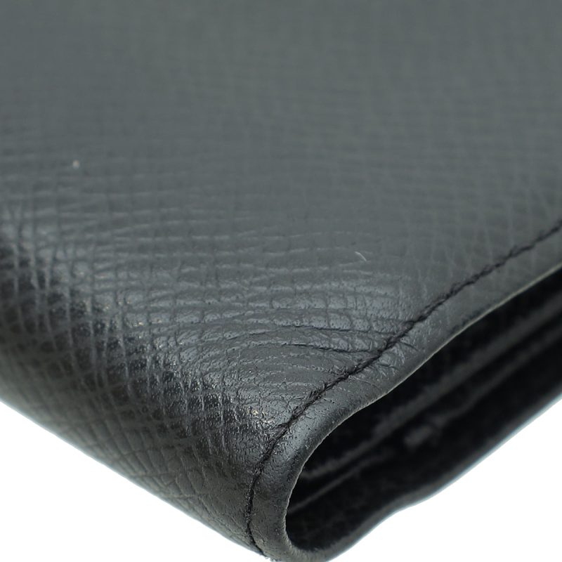 Louis Vuitton Black Taiga Gibeciere Garment Bag - Image 6