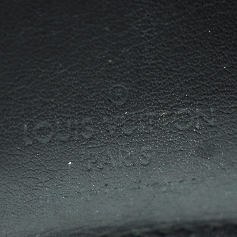 Louis Vuitton Black Capucines Compact Wallet - Image 11