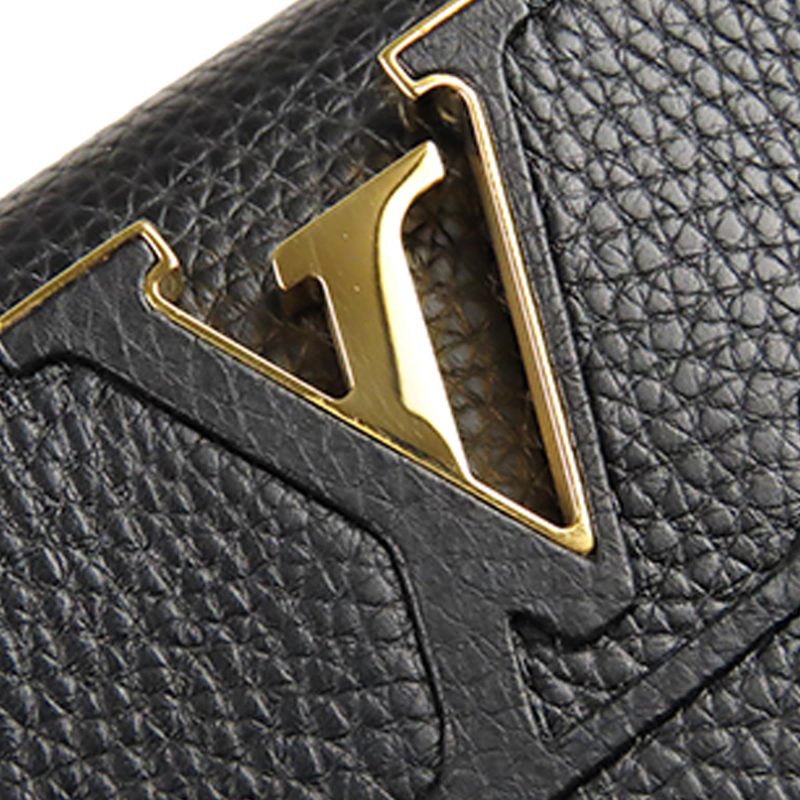 LOUIS VUITTON Capucines GM Black & Light Blue - Image 11
