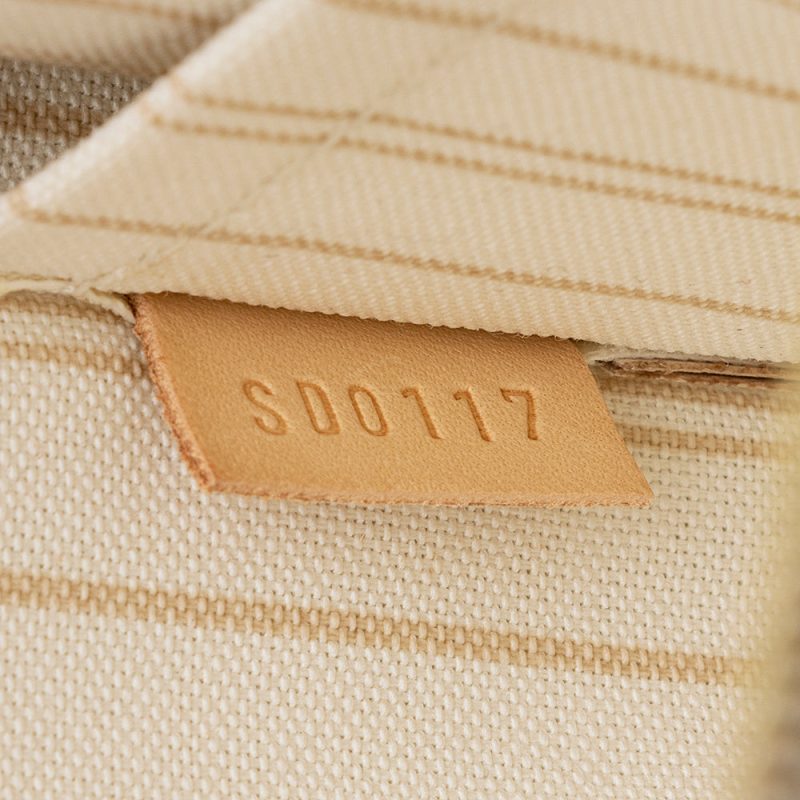 Louis Vuitton Damier Azur Neverfull MM Pochette - Image 4