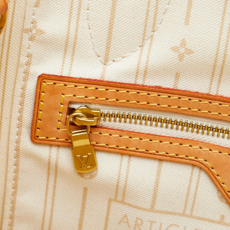 Louis Vuitton Damier Azur Neverfull PM - Image 9