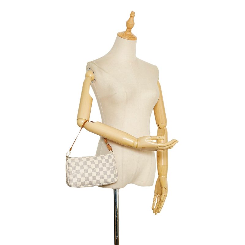 Louis Vuitton Damier Azur Pochette Accessoires (SHG-XPNk3n) - Image 4