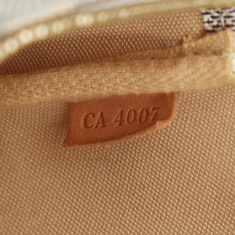Louis Vuitton Damier Azur Pochette Accessoires (SHG-szLLUr) - Image 7