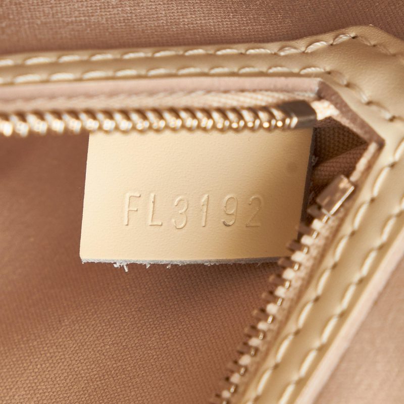 Louis Vuitton Epi Brea MM (SHG-M8MXDe) - Image 7