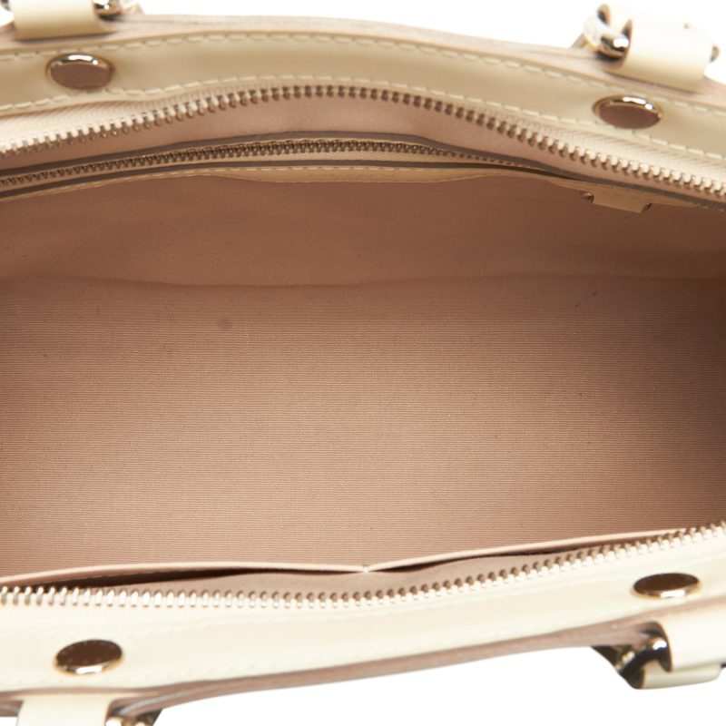 Louis Vuitton Epi Brea MM (SHG-M8MXDe) - Image 5