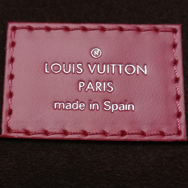 Louis Vuitton Epi Cluny BB (SHG-VaAhxE) - Image 8