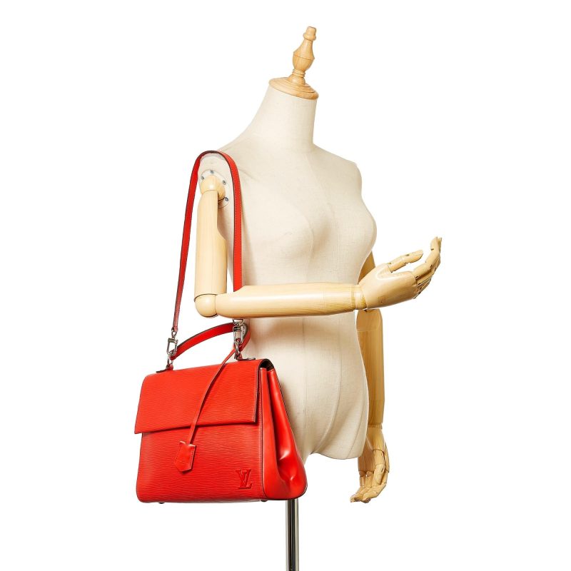 Louis Vuitton Epi Cluny BB (SHG-SiDglH) - Image 4