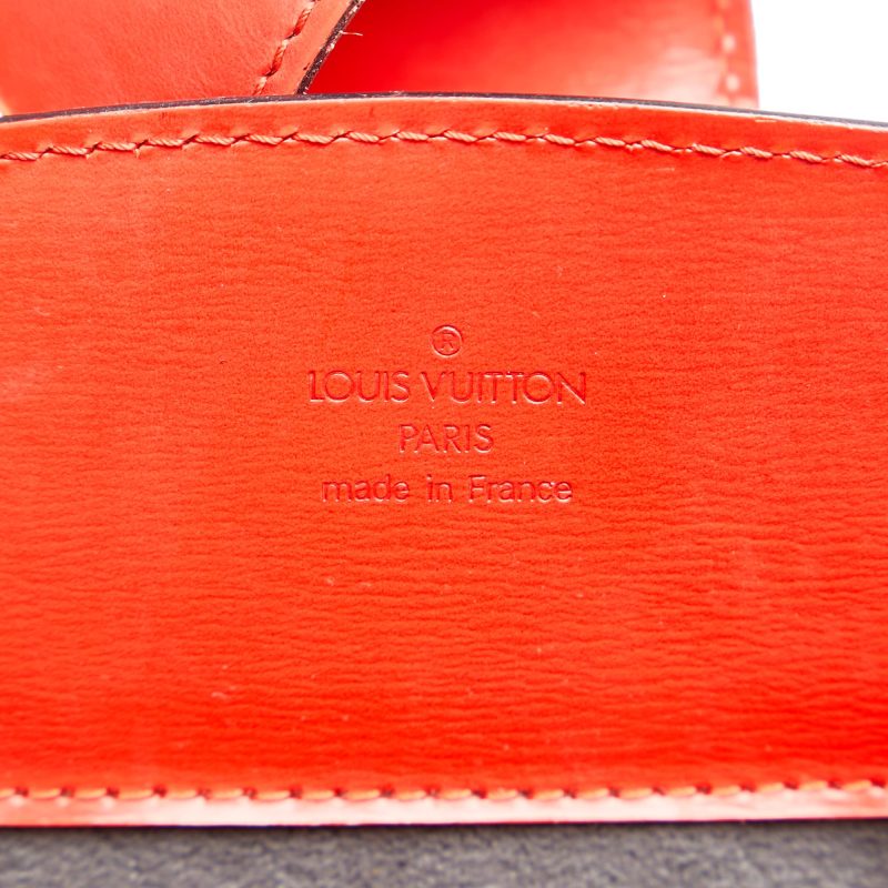 Louis Vuitton Epi Cluny (SHG-35779) - Image 6