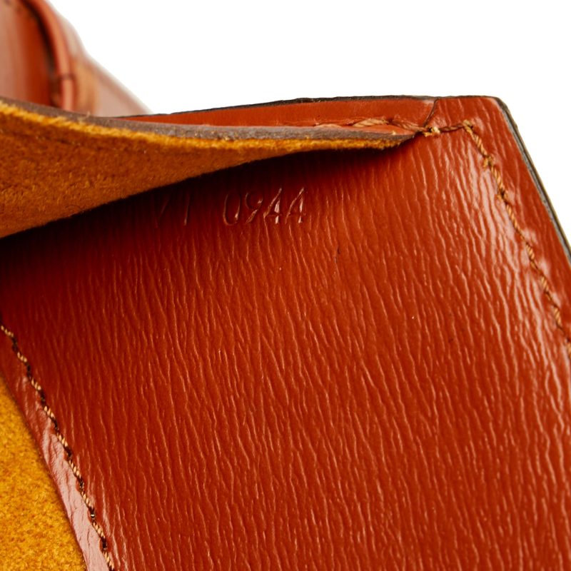 Louis Vuitton Epi Cluny (SHG-37966) - Image 7