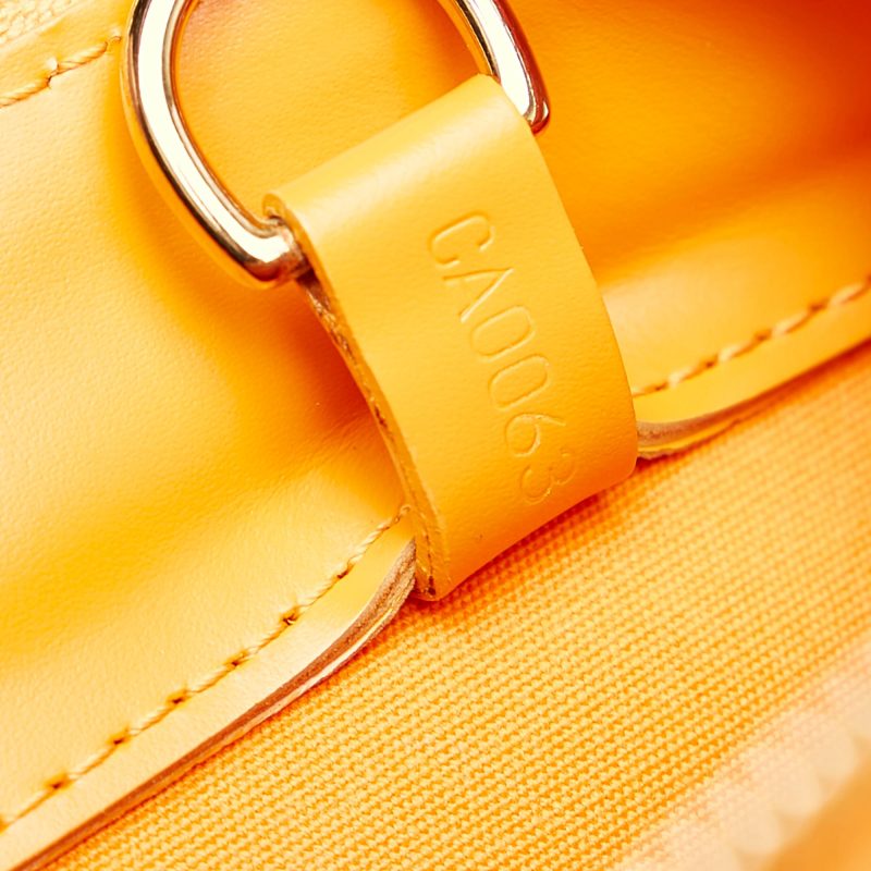Louis Vuitton Epi Croisette PM (SHG-26491) - Image 7
