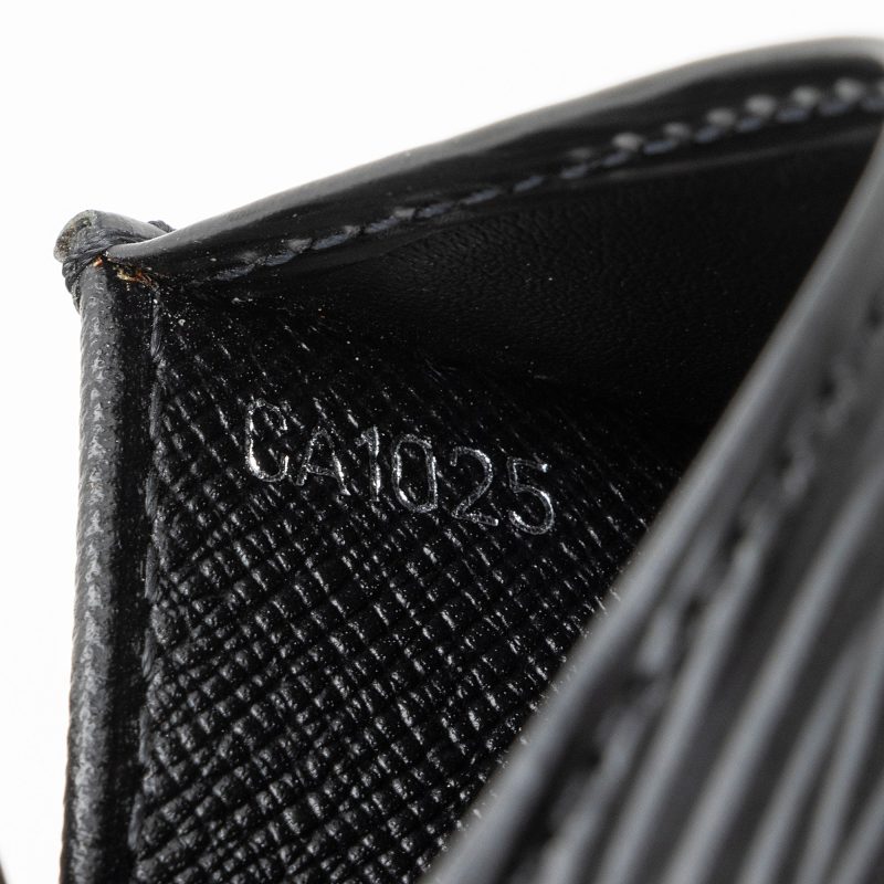 Louis Vuitton Epi Leather Card Case (SHF-vekghz) - Image 3