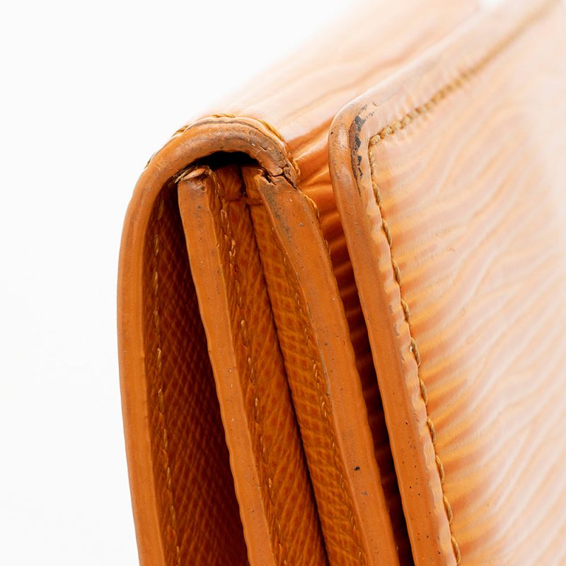 Louis Vuitton Epi Leather Ludlow Coin Wallet (SHF-18091) - Image 9
