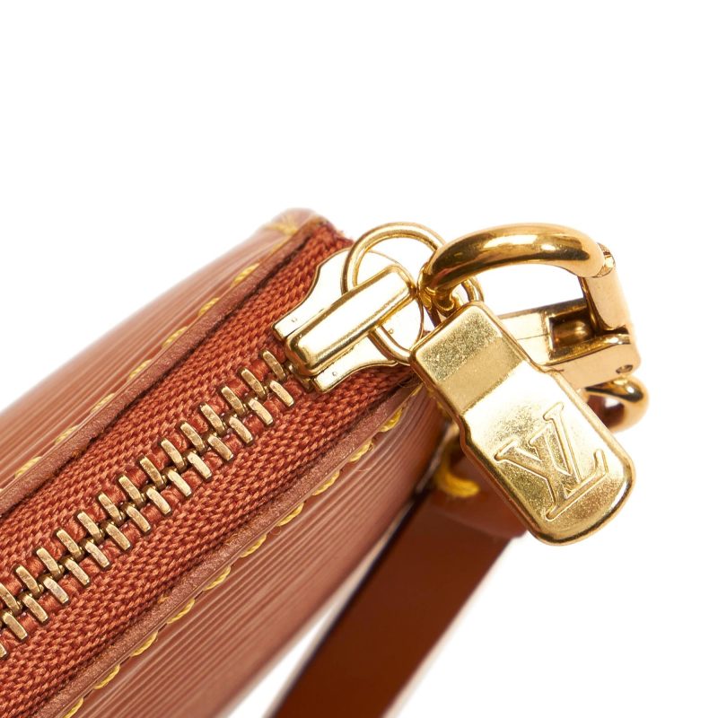 Louis Vuitton Epi Pochette Accessoires (SHG-30283) - Image 8